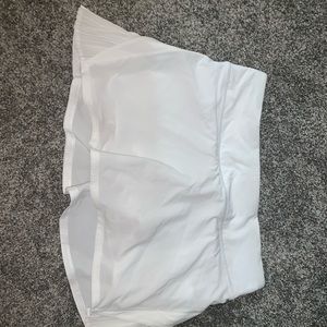 white lululemon skort